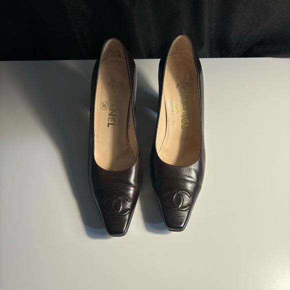 Vintage Chanel Double CC Cap Toe Lambskin Heel Pumps 
Dark Brown - Picture 8 of 16